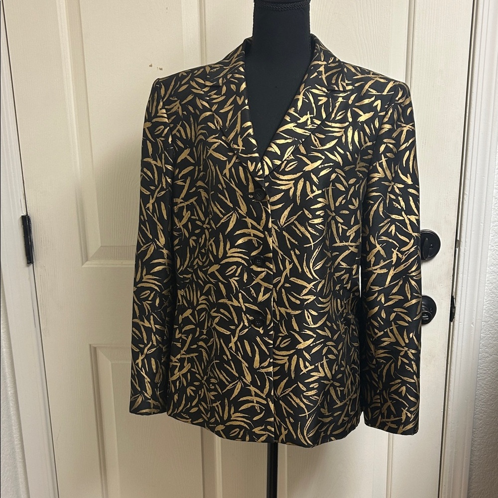 Kasper A.S.L. 100% silk  size 16 black and gold Blazer, Excellent condition
